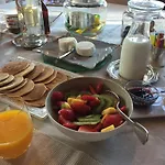 Le Manoir De Benedicte Alojamento de Acomodação e Pequeno-almoço Cahan