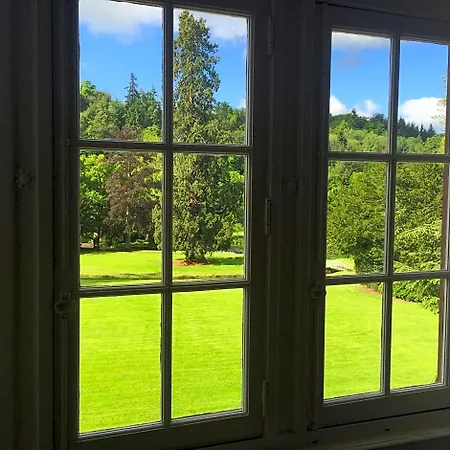 Le Manoir De Benedicte Bed & Breakfast Cahan