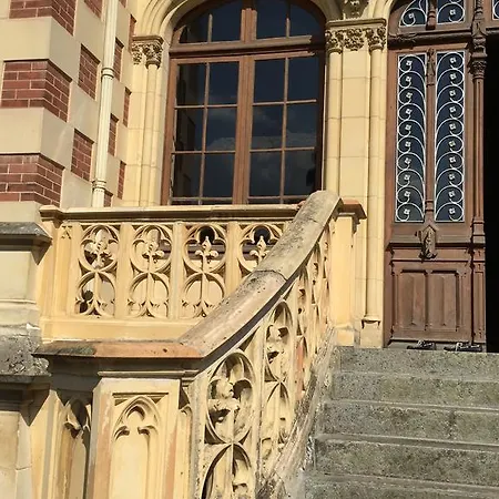 Le Manoir De Bénédicte Bed & Breakfast Cahan