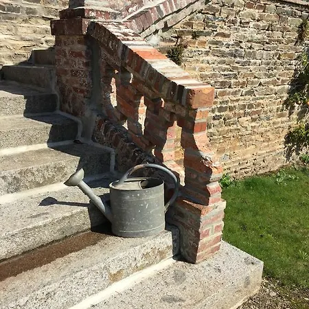 B&B Le Manoir De Benedicte Cahan