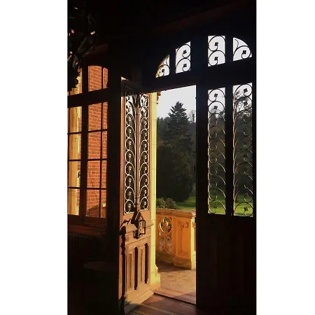 Le Manoir De Bénédicte Bed & Breakfast