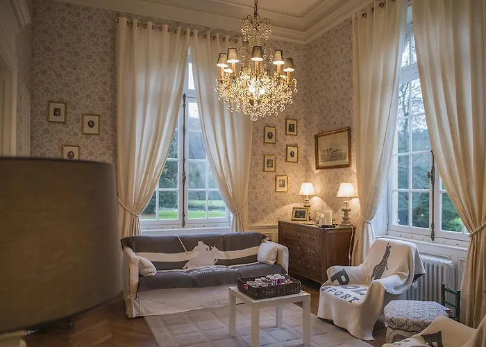 Le Manoir De Bénédicte Bed & Breakfast