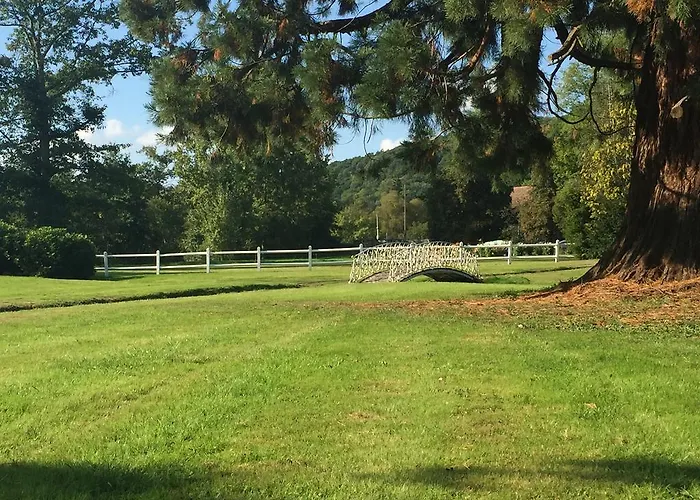 Le Manoir De Benedicte Bed & Breakfast