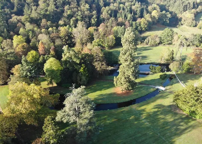 Bed & Breakfast Le Manoir De Benedicte Cahan